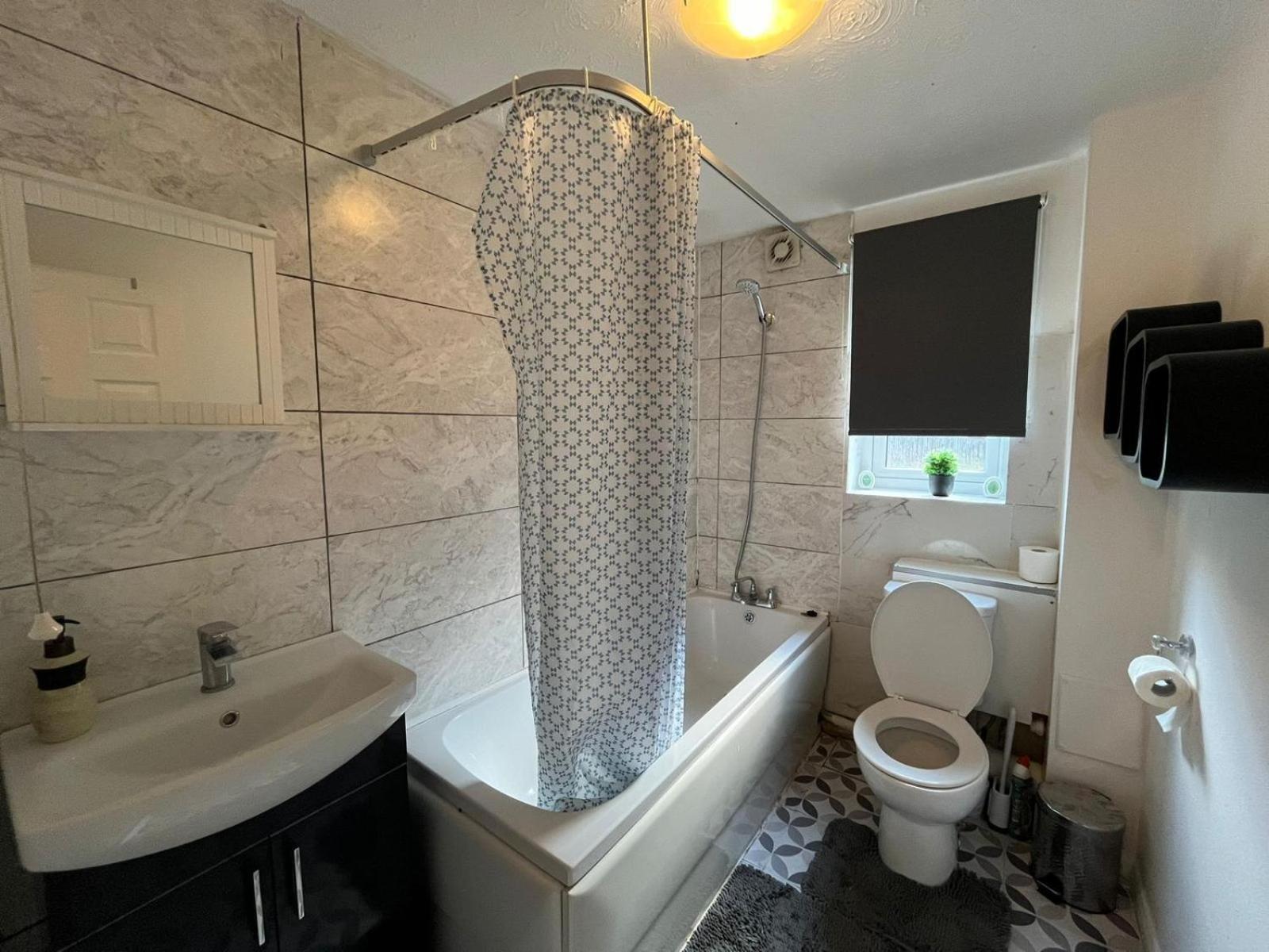 Stunning 1 Bedroom Apartment In Dagenham Ngoại thất bức ảnh